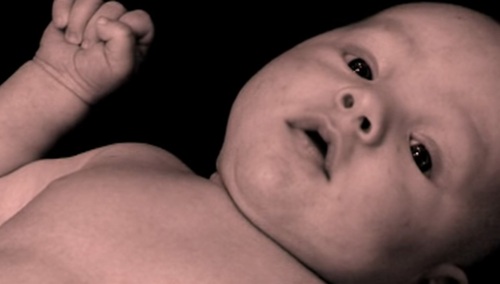 Dziecko. Kadr z filmu "Stanisława Leszczyńska matka matek"