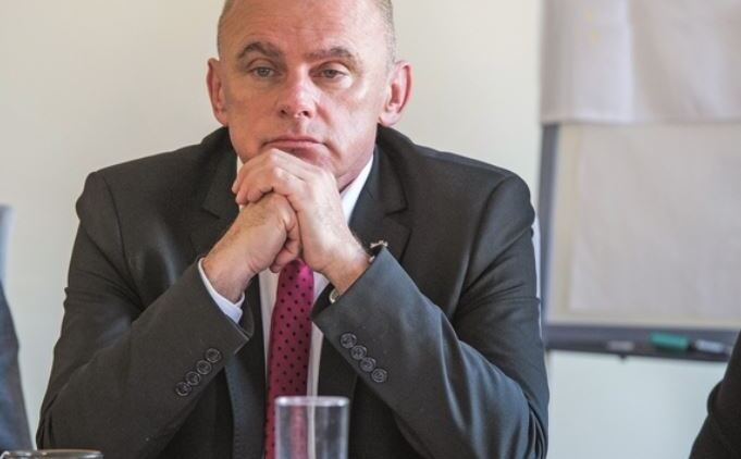 A. Bujara: "Polak wykonuje w handlu nawet cztery razy więcej zadań niż Francuz albo Niemiec"