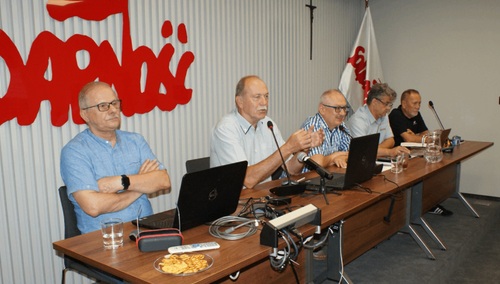 Oświatowa Solidarność domaga się zwiększenia wynagrodzeń nauczycieli