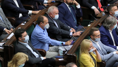 "To była pomyłka. Nie rozmawiałem z PiS o żadnym stanowisku". Kukiz zabiera głos ws. głosowania w Sejmie