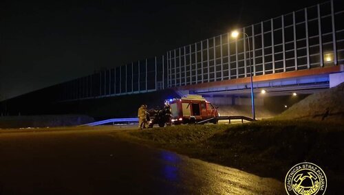 Nieopodal autostrady A1 znaleziono ciała dwóch młodych mężczyzn. Mieli zaledwie 20 i 21 lat