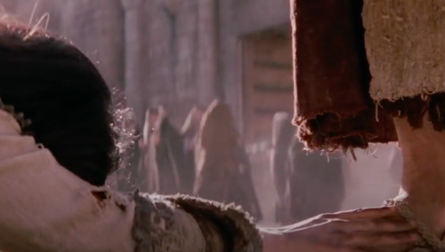 kard w filmu "Pasja"