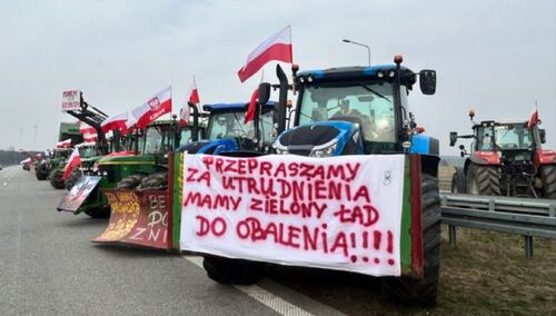 Protest rolników na drodze ekspresowej S8