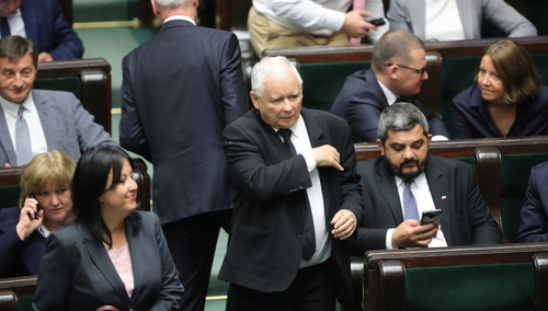 "Na chwilę obecną stan gry jest taki... Futerka to pretekst"