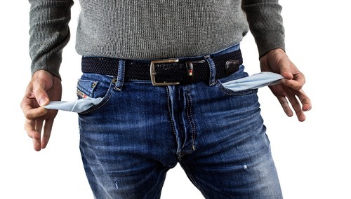 Puste kieszenie. Ilustracja poglądowa