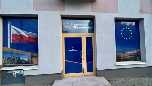 „Niebywały skandal”. Warszawscy aktywiści wściekli na PO: „Najniższa możliwa stawka: 7 zł/m2!”