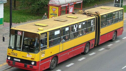 Warszawa. Przystanek. Autobus. Ilustracja poglądowa