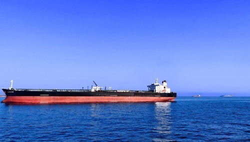 Brytyjskie media alarmują. Rosja w ten sposób ma omijać embargo na ropę