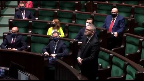 [video] Awantura w Sejmie: Braun wykluczony z obrad. "Naraża pan zdrowie i życie innych osób"