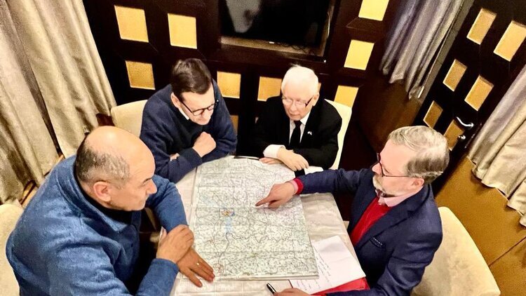 Ukraina: Premierzy Polski, Słowenii i Czech w Kijowie. Petr Fiala publikuje zdjęcie