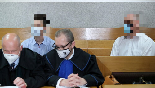 Uczestnicy rozprawy w Sądzie Rejonowym w Łodzi. Sąd wydał wyrok ws. wydarzeń podczas obozu harcerskiego w Suszku z sierpnia 2017 r.