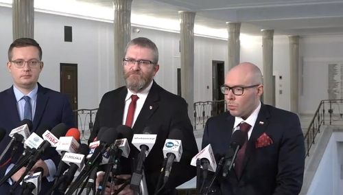 Marcin Rola z politykami Konfederacji