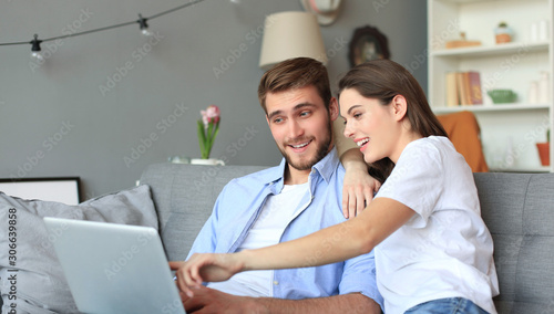 Visa Mobile – rozwiązanie do szybkich płatności. Jak z niego korzystać?