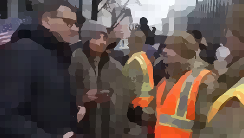 Mateusz Morawiecki w drodze na wywiad. To nagranie zostało wykorzystane do budowy fake newsa