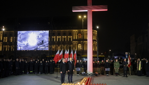 Zapalenie przez prezydenta Karola Nawrockiego „Światła Wolności” w 44. rocznicę wprowadzenia stanu wojennego
