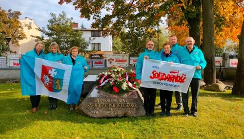 Pracownicy UM Województwa Podkarpackiego służyli przy grobie ks. Jerzego