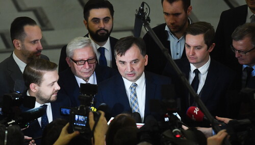 "To podważa konstytucyjne uprawnienia prezydenta". Zbigniew Ziobro napisał do Andrzeja Dudy