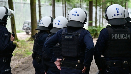 Policjanci na granicy z Białorusią