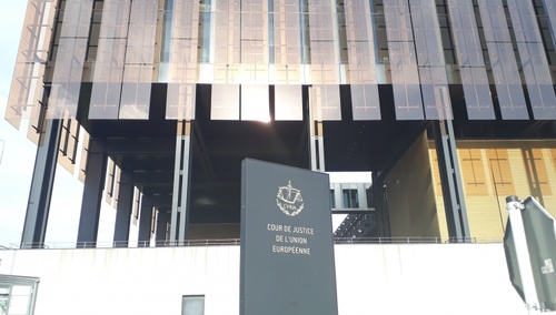 "Kolejny raz naruszono unijne traktaty." Fala komentarzy po wyroku TSUE