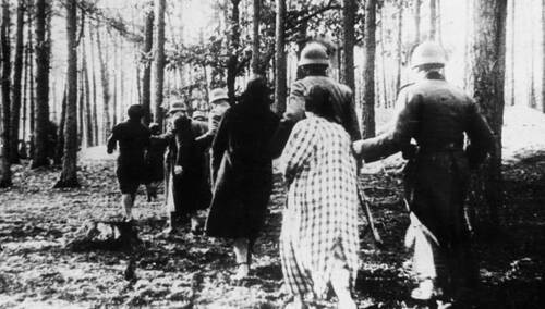 Polskie kobiety w drodze na egzekucję w Palmirach