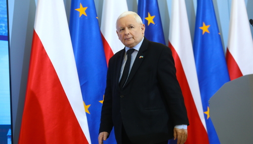 "To bajka, nie mamy zamiaru niczego takiego robić". Kaczyński zabiera głos ws. nowych podatków od aut spalinowych