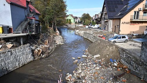 Zniszczenia po powodzi w Stroniu Śląskim
