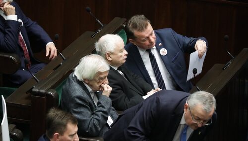 Warszawa, 16.01.2024. Posłowie PiS w Sejmie