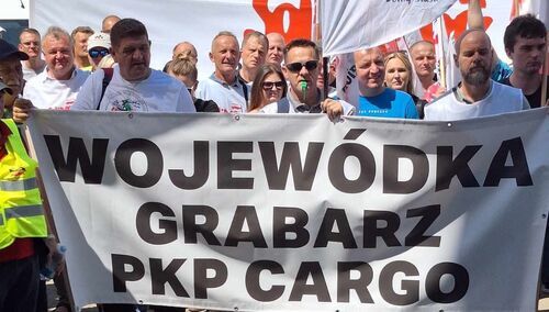 Pikieta pod siedzibą PKP Cargo