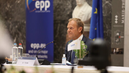 Donald Tusk podczas spotkania Europejskiej Partii Ludowej