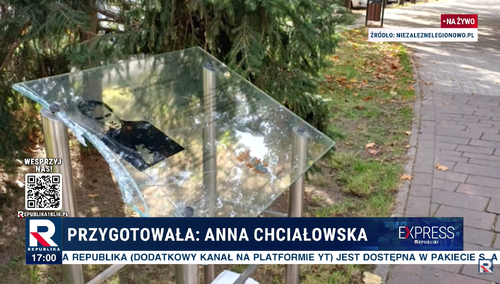 Zniszczona tablica ku czci ks. Popiełuszki