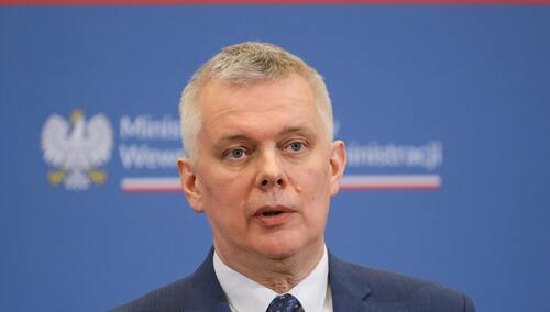 Minister spraw wewnętrznych i administracji Tomasz Siemoniak