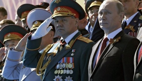 Władimir Putin i rosyjscy oficerowie