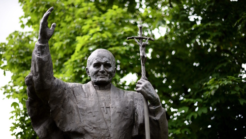 Pomnik Jana Pawła II, zdjęcie ilustracyjne