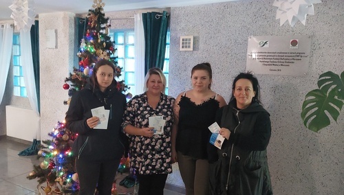 Przekazanie bonów poszkodowanym w powodzi