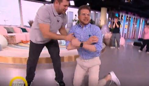 [wideo] „O kur*a!” Wpadka gwiazdy TVN na antenie „Dzień Dobry TVN”