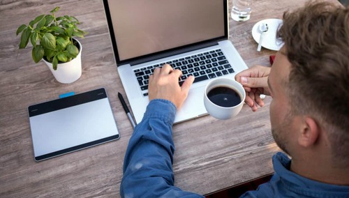 [Felieton "TS"] Cezary Krysztopa: Jak blogować. Poradnik dla początkujących