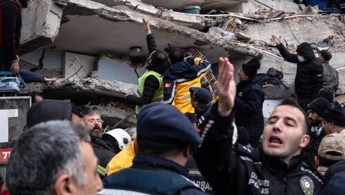 Turcja: Potężny wstrząs wtórny po trzęsieniu ziemi