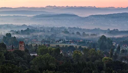 "To poemat poza skalą porównawczą". Znany amerykański ksiądz zachęca do pielgrzymki do Polski - "Ziemi Zaufania"