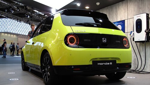 Elektryczna Honda e