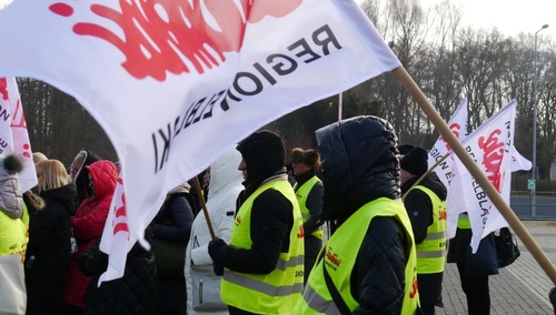 Elbląska Solidarność apeluje do biznesu. Chodzi o zwolnionych pracowników Plati