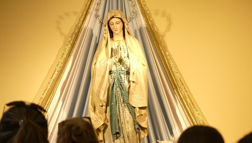 Matka Boska, zdjęcie podglądowe