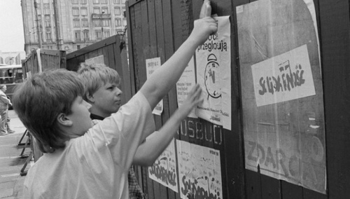 Kampania wyborcza na ulicach Warszawy, wiosna 1989