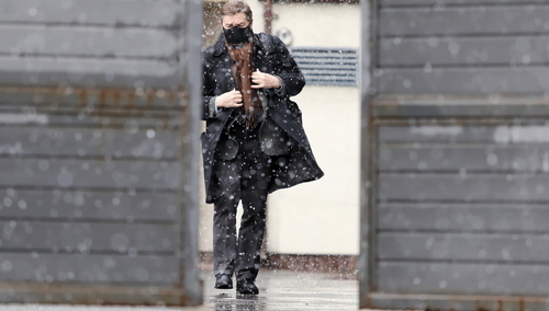 Marek Kuchciński w drodze na zebranie