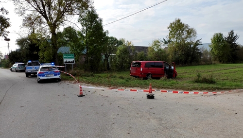 Obywatel Gruzji nie zatrzymał się do kontroli i potrącił funkcjonariusza. Przewoził nielegalnych imigrantów