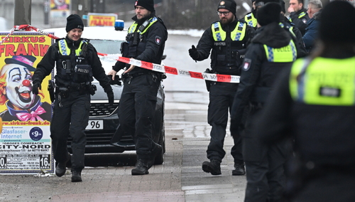 Policja na miejscu strzelaniny w Hamburgu
