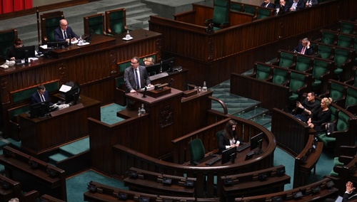 Prof. Marcin Zieleniecki przedstawia projekt Solidarności dotyczący emerytur stażowych, luty 2024