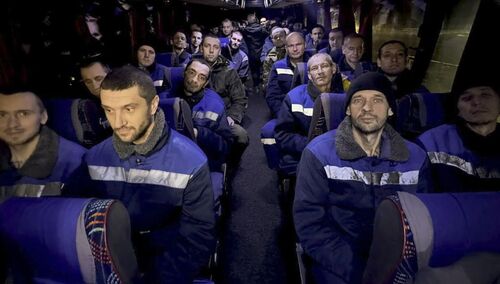 Ukraińcy wracają z niewoli