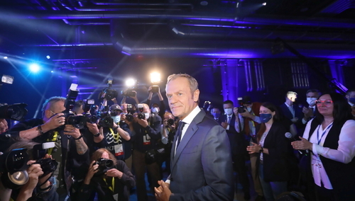 Przewodniczący Europejskiej Partii Ludowej, współzałożyciel PO Donald Tusk.