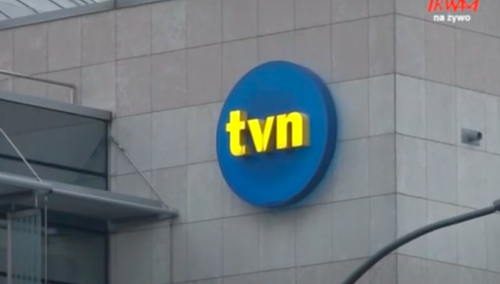 Były współpracownik TVN: „Czy to w ramach równości szef działu realizacji w TVN24 nazywa operatorów kamer ped*łami?”