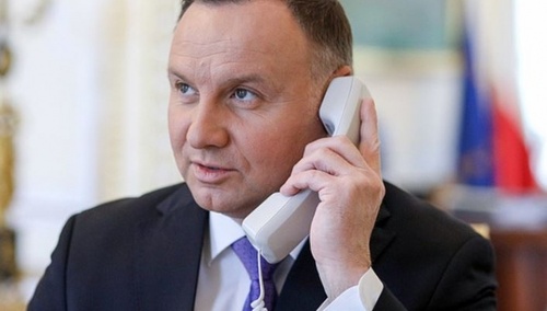 "Jak to, ku*wa?" Kolejny celebryta obraża prezydenta Dudę